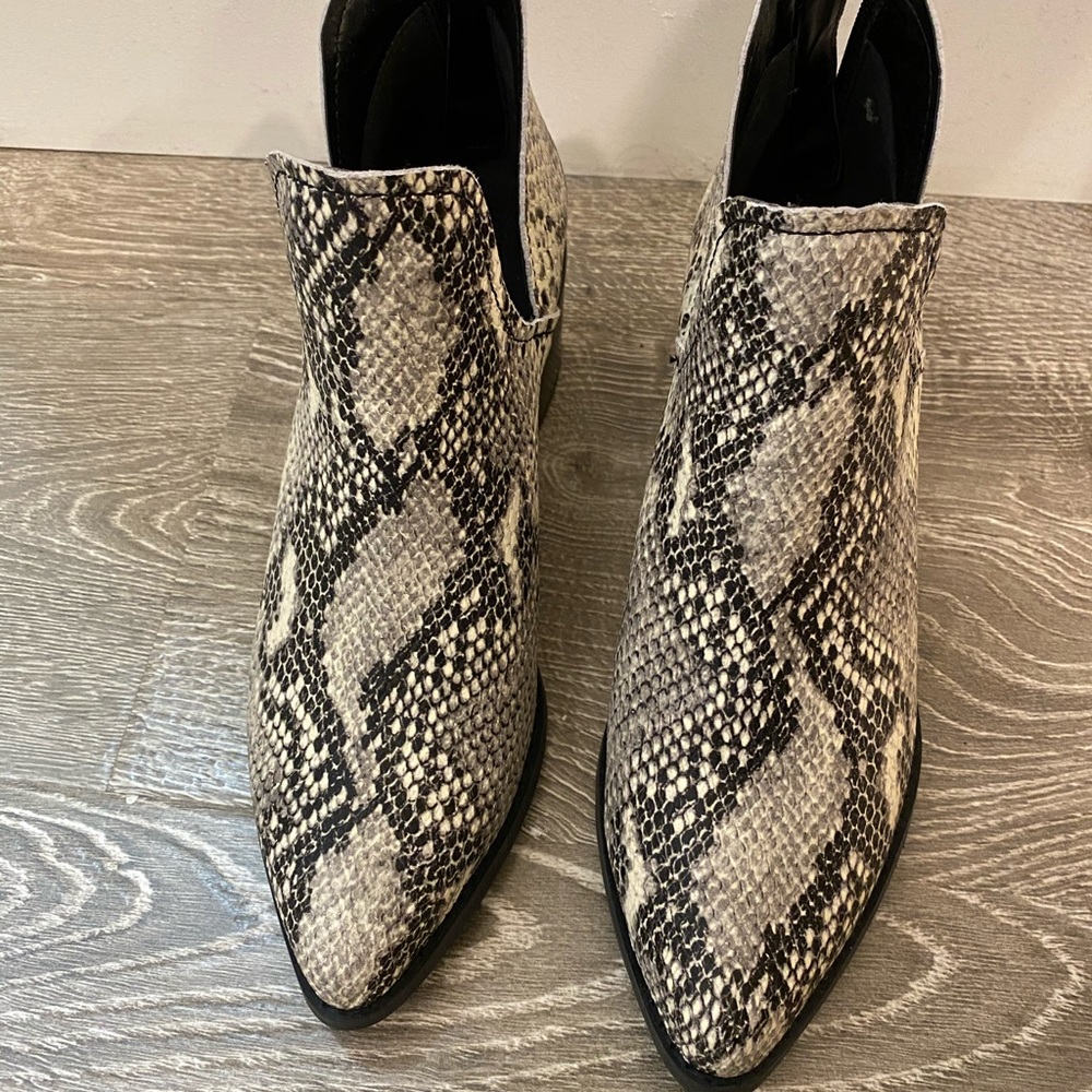 Blonde Snakeskin Waterproof Ankle Boots (Size 8)